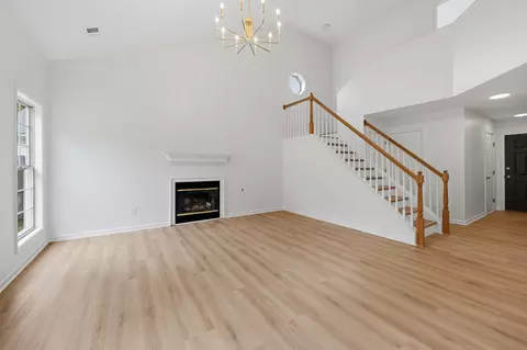 Living - 122 Salinger Dr, Georgetown, KY 40324 photo 3 of 6