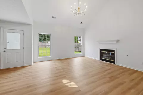 Living - 122 Salinger Dr, Georgetown, KY 40324 photo 1 of 6