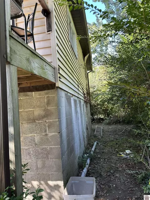 Exterior - 307 Wright St, Mayfield, KY 42066 photo 4 of 4