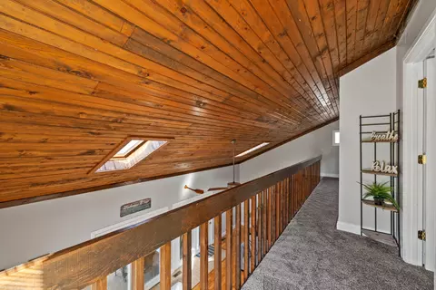 Entry Way - 2026 Keeney Rd, Nancy, KY 42544 photo 4 of 7