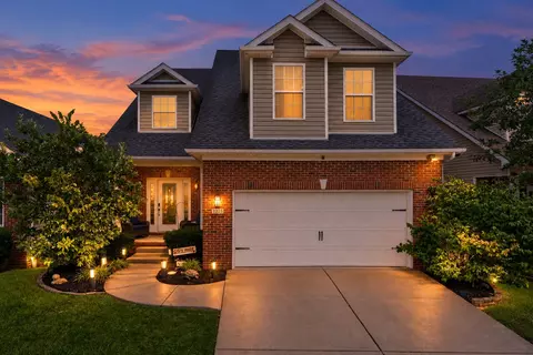 3225 Toll Gate Rd, Lexington, KY 40509