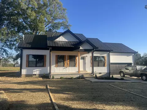 563 Heltsley Rd, Elkton, KY 42220