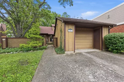 3501 Windgate Way, Lexington, KY 40517