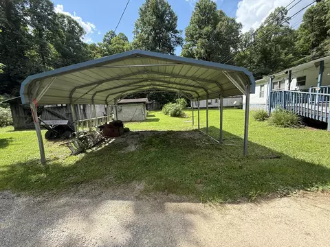 Exterior - 129 Engle Dr, Eolia, KY 40826 photo 4 of 6