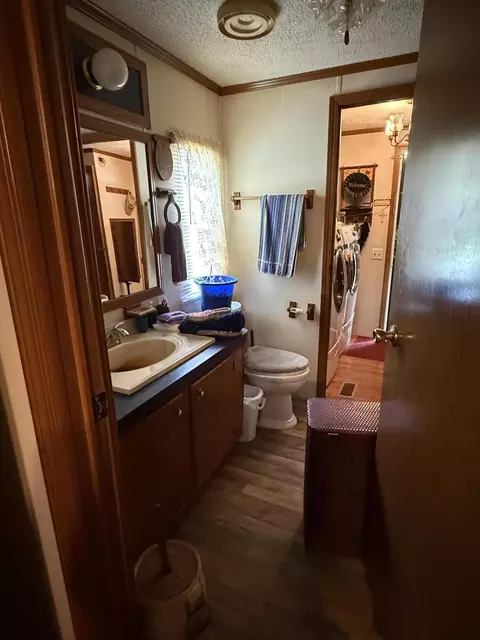 Bath - 129 Engle Dr, Eolia, KY 40826 photo 1 of 1