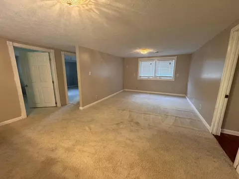 Living - 497 Bee Hive Rd, Slemp, KY 41763 photo 2 of 2
