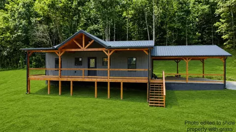 7070 Red Lick Rd, Irvine, KY 40336