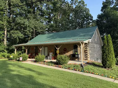 Exterior - 1416 Prather Dr, Nancy, KY 42544 photo 2 of 9