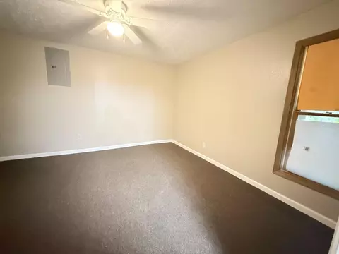 Bedroom - 1416 Prather Dr, Nancy, KY 42544 photo 5 of 7