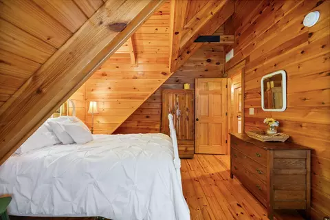 Bedroom - 99 Aider Ct, Stanton, KY 40380 photo 10 of 13