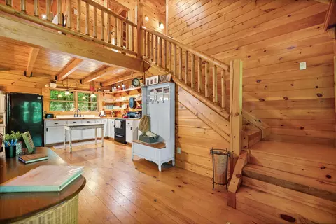 Entry Way - 99 Aider Ct, Stanton, KY 40380 photo 1 of 1