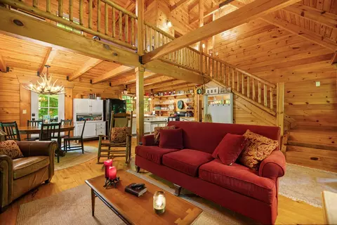 Living - 99 Aider Ct, Stanton, KY 40380 photo 3 of 5
