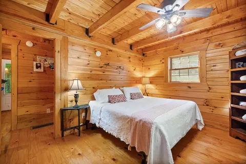 Bedroom - 99 Aider Ct, Stanton, KY 40380 photo 2 of 13