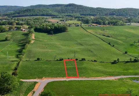 906 Denney Rd, Albany, KY 42602