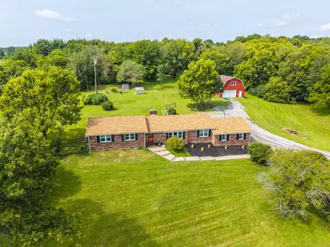 2405 Chrisman Ln, Danville, KY 40422