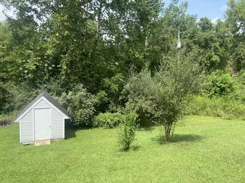 Exterior - 205 Keith Whitley Blvd, Sandy Hook, KY 41171 photo 3 of 3