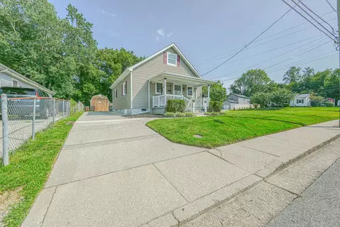 413 N Hill St, Richmond, KY 40475