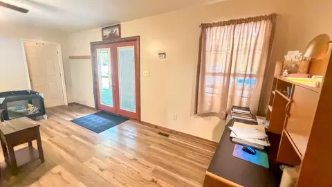 Entry Way - 67 Pine Mountain Rd, Campton, KY 41301 photo 1 of 3