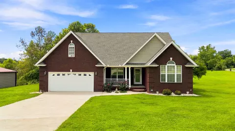 66 Birch Creek Ln, East Bernstadt, KY 40729