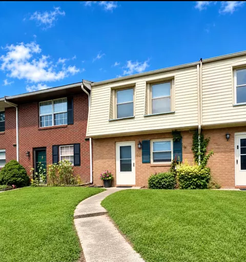 48 Judy Ann Ct, Winchester, KY 40391