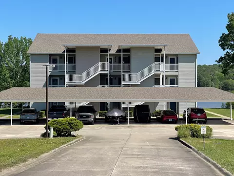 88 88 Deer Lake Ln, Murray, KY 42071