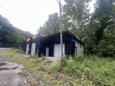 6731 Ky-66, Arjay, KY 40902