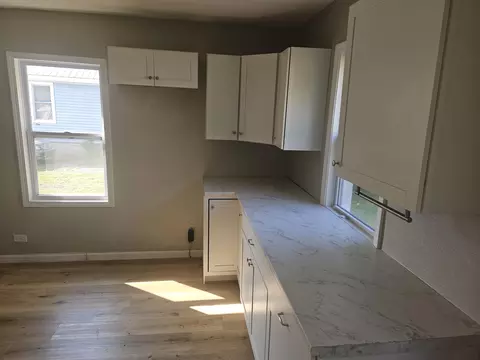 Kitchen - 430 Carmicle St, Liberty, KY 42539 photo 2 of 3