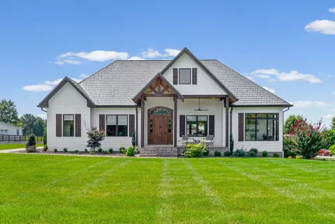 1953 Lovers Ln, Hopkinsville, KY 42240