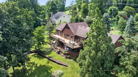 1086 Donmar Dr, Lancaster, KY 40444