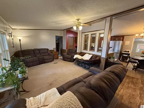 Living - 1473 Watson Rd, Murray, KY 42071 photo 2 of 2