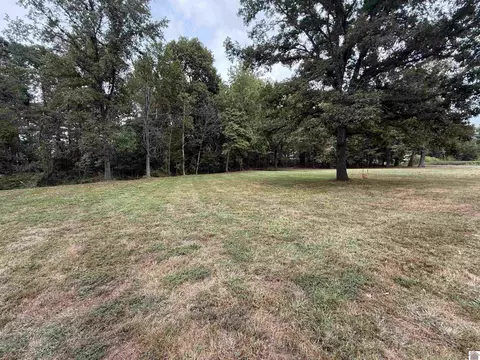 Exterior - 1473 Watson Rd, Murray, KY 42071 photo 6 of 8