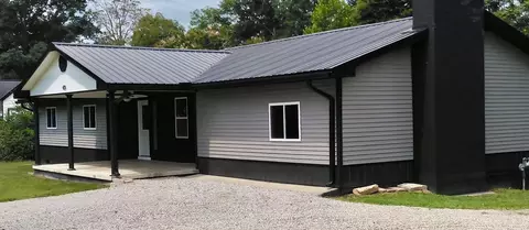 435 Mcguire Ave, Beattyville, KY 41311