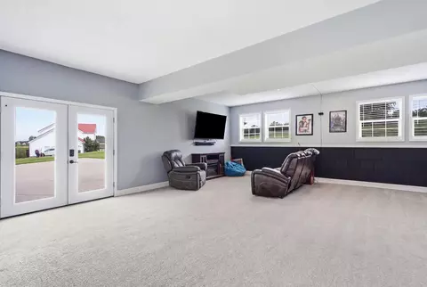 Living - 122 Saddle Brook Cir, Berea, KY 40403 photo 1 of 1
