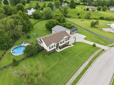 View/Area - 122 Saddle Brook Cir, Berea, KY 40403 photo 4 of 9