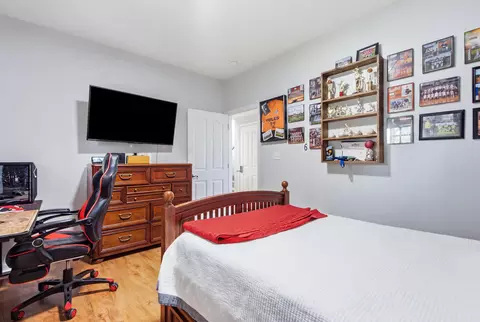 Bedroom - 122 Saddle Brook Cir, Berea, KY 40403 photo 6 of 6