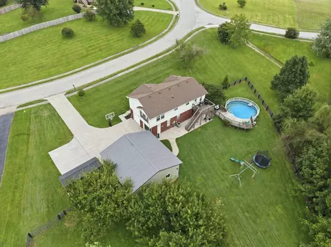 View/Area - 122 Saddle Brook Cir, Berea, KY 40403 photo 7 of 9