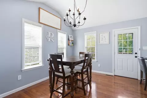 Dining - 122 Saddle Brook Cir, Berea, KY 40403 photo 1 of 1