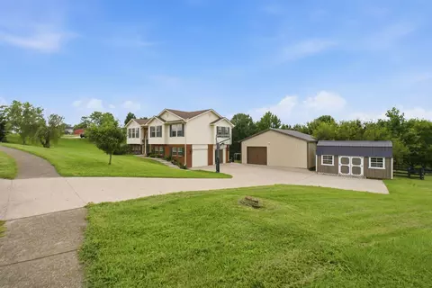 Exterior - 122 Saddle Brook Cir, Berea, KY 40403 photo 18 of 19