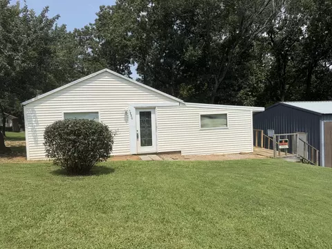5886 Us 62, Calvert City, KY 42029