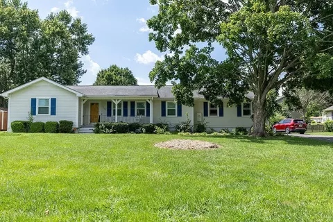 1200 Pin Oak Dr, Hopkinsville, KY 42240