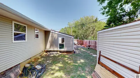 Exterior - 80 Windjammer Pl, Hardin, KY 42048 photo 7 of 7