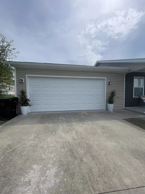 Exterior - 25 Hickory Hill Dr, Corbin, KY 40701 photo 6 of 10