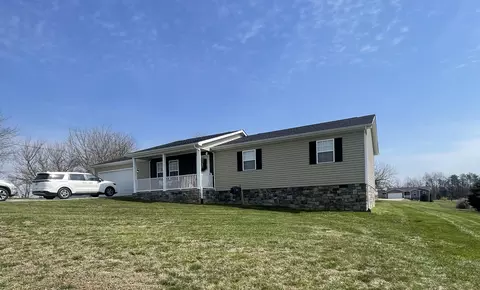 Exterior - 25 Hickory Hill Dr, Corbin, KY 40701 photo 2 of 10