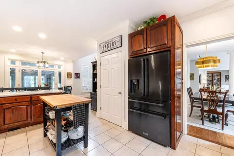 Kitchen - 170 E Main St, Paris, KY 40361 photo 4 of 5