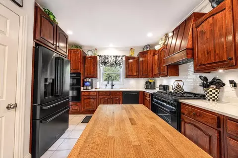 Kitchen - 170 E Main St, Paris, KY 40361 photo 1 of 5