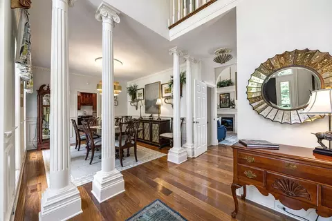 Entry Way - 170 E Main St, Paris, KY 40361 photo 2 of 16