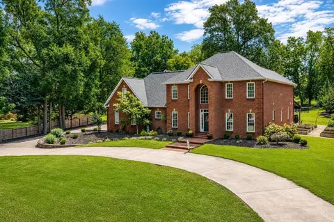 Exterior - 170 E Main St, Paris, KY 40361 photo 5 of 14