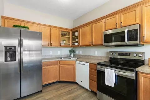 Kitchen - 109 Cornwallis Dr, Georgetown, KY 40324 photo 1 of 2