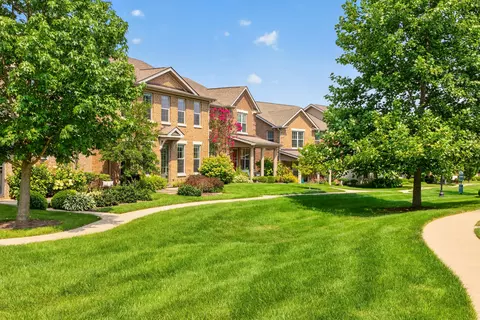 3220 Beacon St, Lexington, KY 40513