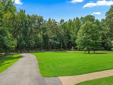 Exterior - 96 Cedar Glen Ct, Murray, KY 42071 photo 2 of 12